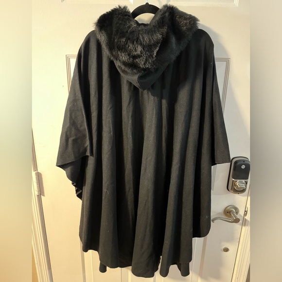 VTG Fur Hooded Wool Elegant Cape Coat Free Size Long Made in USA Union Tag Black - Picture 10 of 11